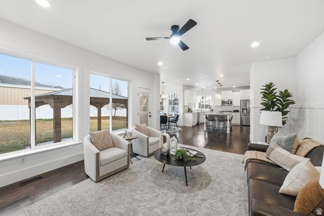 9752 N DORCHESTER DR, Cedar Hills, UT 84062