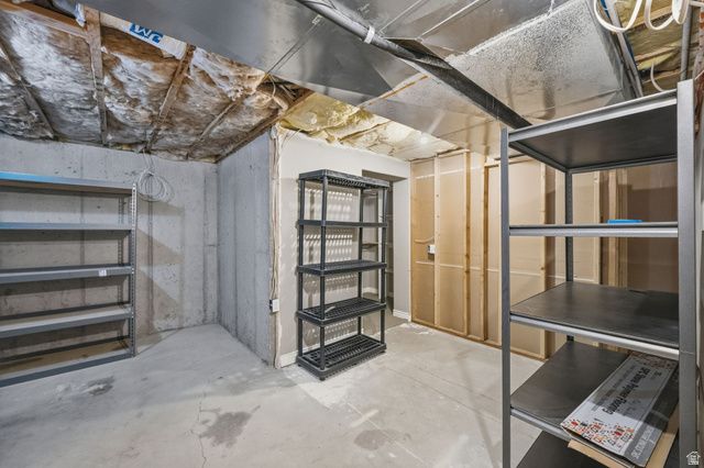 9752 N DORCHESTER DR, Cedar Hills, UT 84062