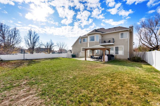 9752 N DORCHESTER DR, Cedar Hills, UT 84062