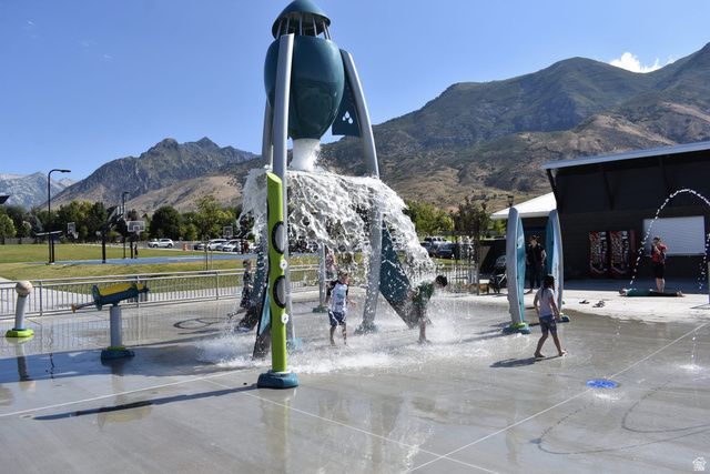 9752 N DORCHESTER DR, Cedar Hills, UT 84062