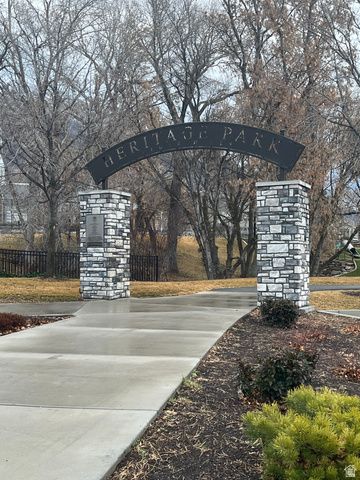 9752 N DORCHESTER DR, Cedar Hills, UT 84062