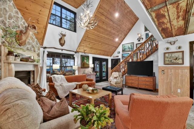 329 Robinson Thomas Road, Morganton, GA 30560