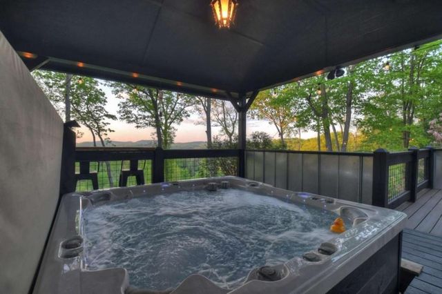 329 Robinson Thomas Road, Morganton, GA 30560
