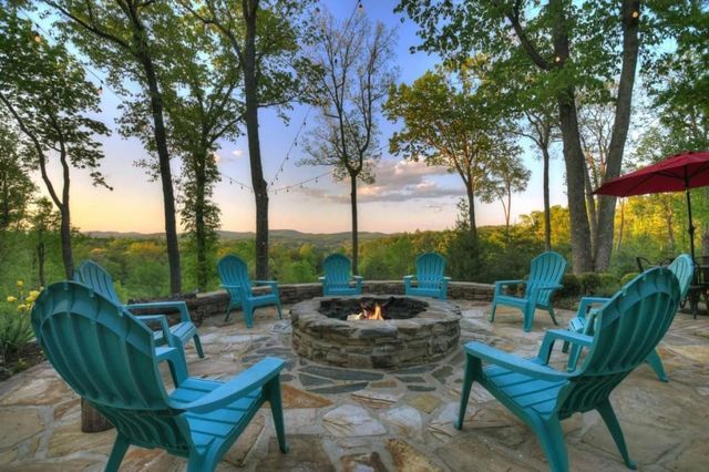 329 Robinson Thomas Road, Morganton, GA 30560