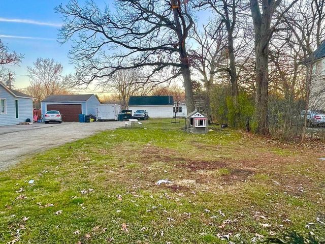 17w231 Red Oak Street, Bensenville, IL 60106