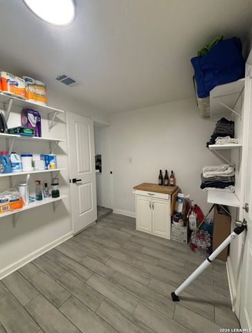 129 Halliday, San Antonio, TX 78210