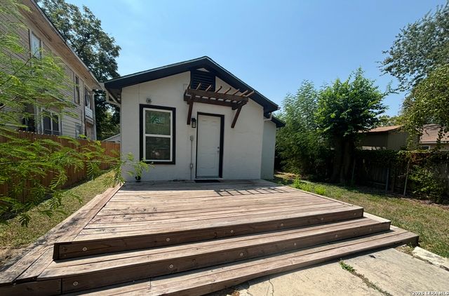 129 Halliday, San Antonio, TX 78210