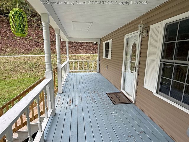 360 Casdorph Lane, Charleston, WV 32780