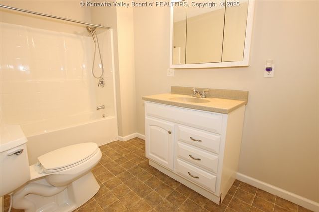 360 Casdorph Lane, Charleston, WV 32780