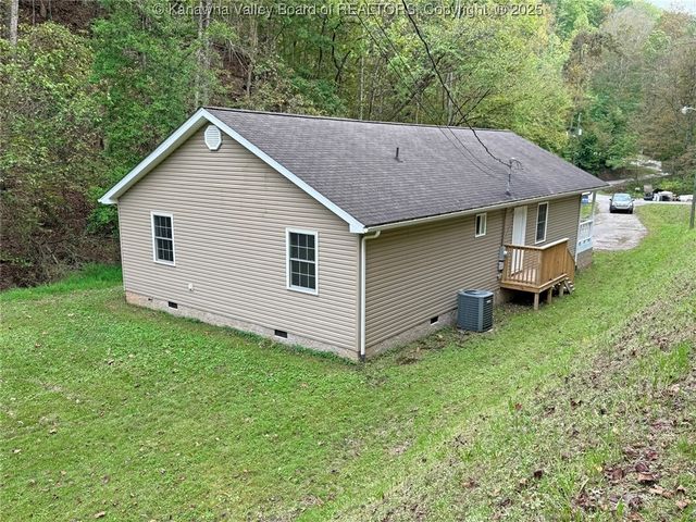 360 Casdorph Lane, Charleston, WV 32780