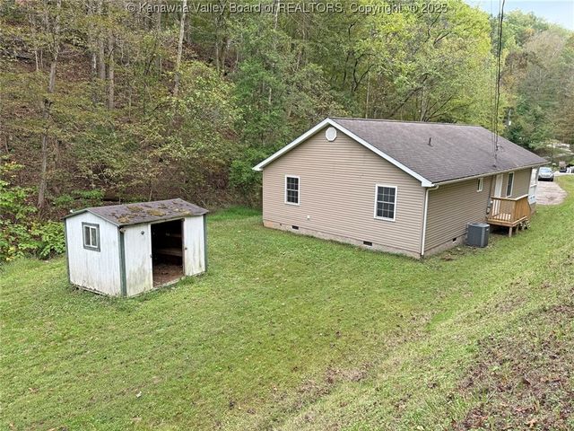 360 Casdorph Lane, Charleston, WV 32780