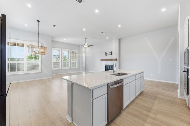 1017 Spring Gulch LN, Georgetown, TX 78628