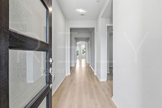 1017 Spring Gulch LN, Georgetown, TX 78628