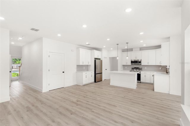 634 BURCH AVENUE, Winter Garden, FL 34787