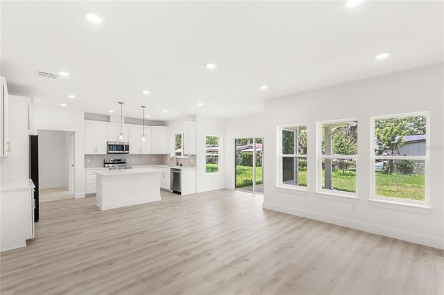 634 BURCH AVENUE, Winter Garden, FL 34787