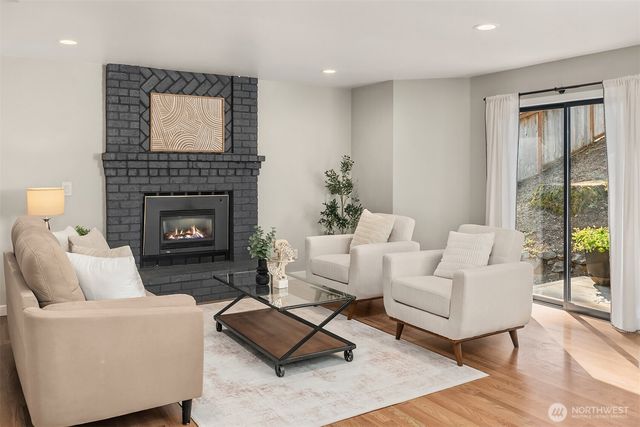 14329 166 Place SE, Renton, WA 98059