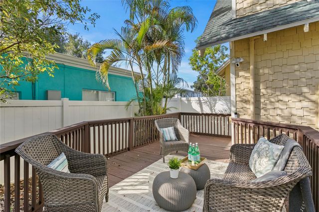 937 5TH STREET N, St Petersburg, FL 33701