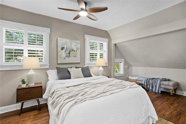 937 5TH STREET N, St Petersburg, FL 33701