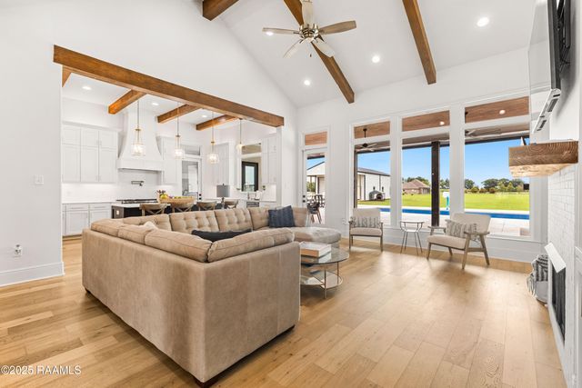 100 Viaulet Road, Youngsville, LA 70592