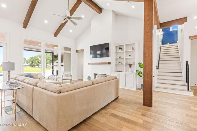 100 Viaulet Road, Youngsville, LA 70592