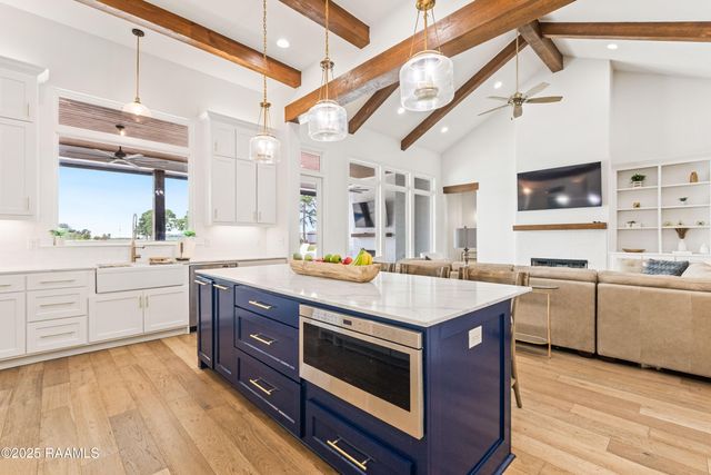 100 Viaulet Road, Youngsville, LA 70592