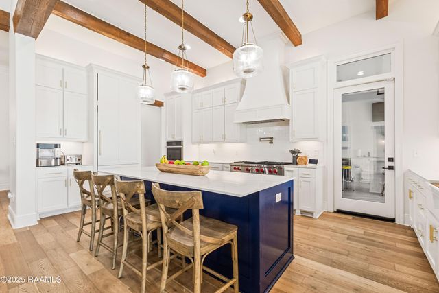 100 Viaulet Road, Youngsville, LA 70592