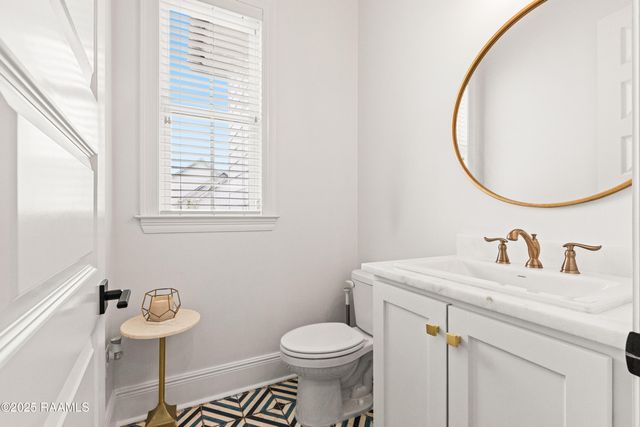 100 Viaulet Road, Youngsville, LA 70592