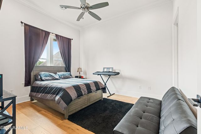 100 Viaulet Road, Youngsville, LA 70592