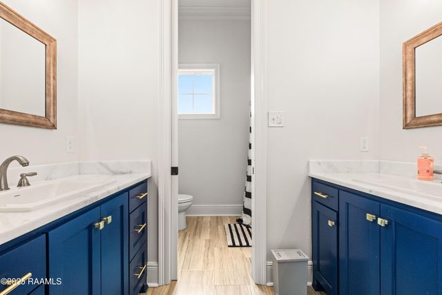 100 Viaulet Road, Youngsville, LA 70592