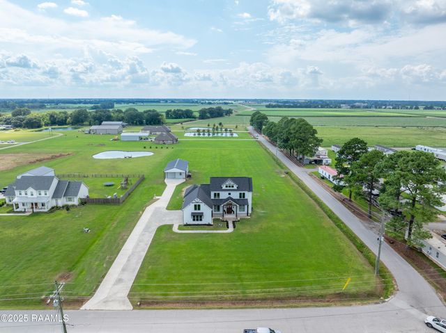 100 Viaulet Road, Youngsville, LA 70592