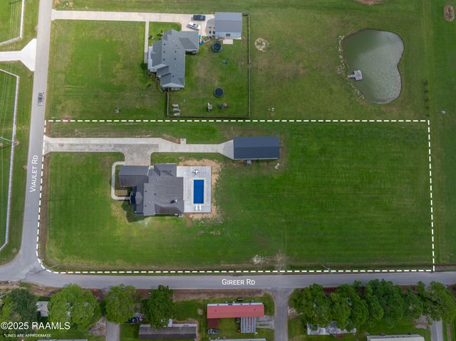 100 Viaulet Road, Youngsville, LA 70592