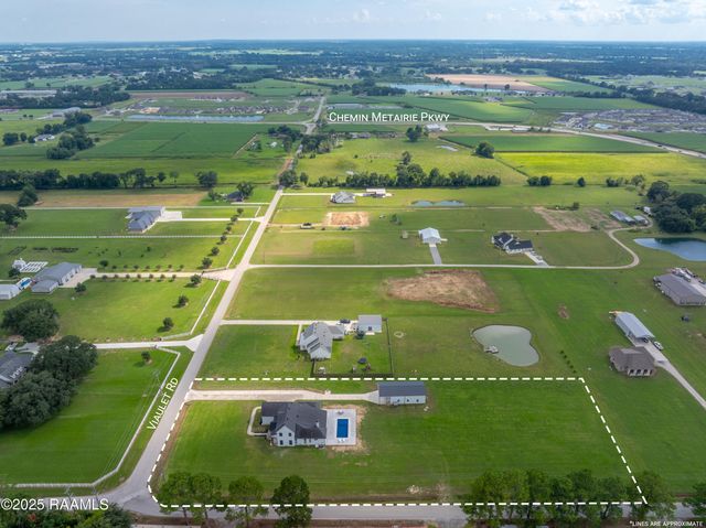 100 Viaulet Road, Youngsville, LA 70592