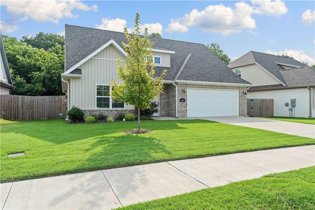 4407 SW Bison Street, Bentonville, AR 72713