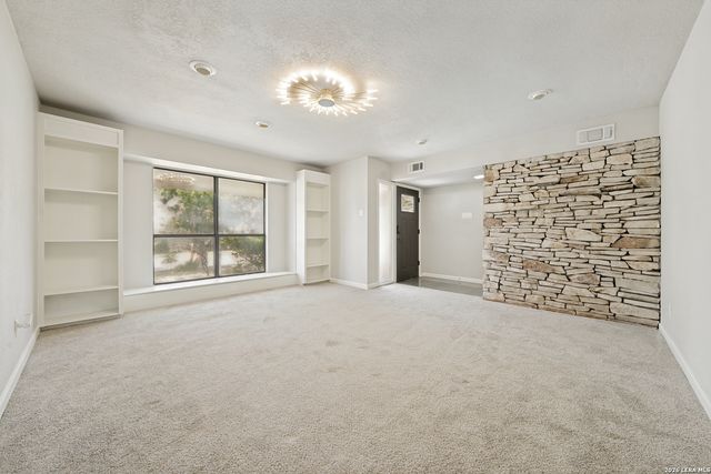 618 Sonnet, San Antonio, TX 78216