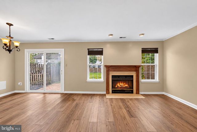 89 KETTLEBROOK DR, Mt Laurel, NJ 08054