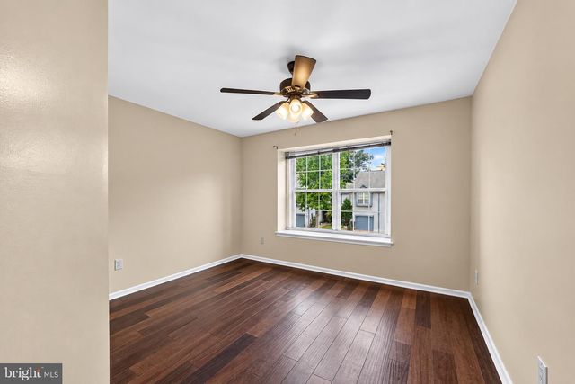 89 KETTLEBROOK DR, Mt Laurel, NJ 08054