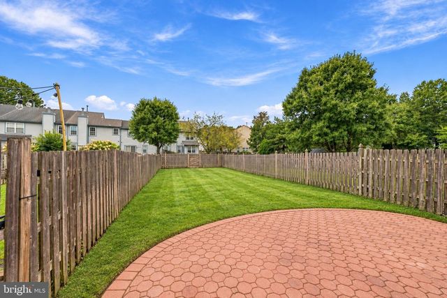 89 KETTLEBROOK DR, Mt Laurel, NJ 08054