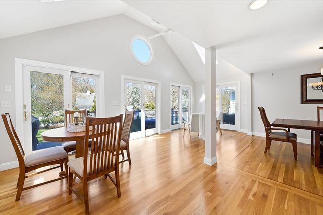 98 Blossomcrest Rd, Lexington, MA 02421
