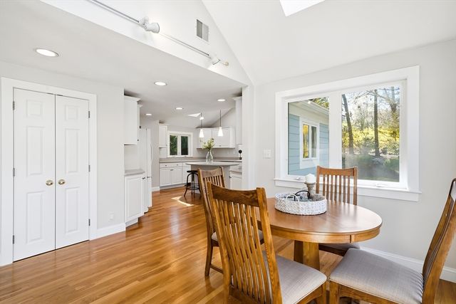 98 Blossomcrest Rd, Lexington, MA 02421