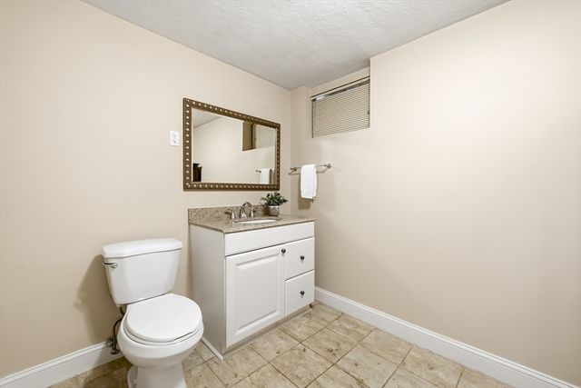 98 Blossomcrest Rd, Lexington, MA 02421