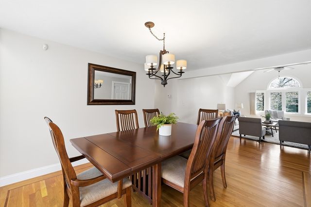 98 Blossomcrest Rd, Lexington, MA 02421