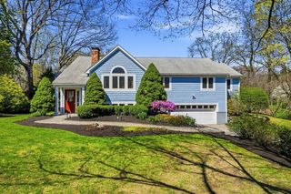 98 Blossomcrest Rd, Lexington, MA 02421