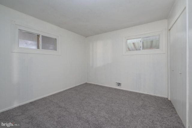 3 LAURIE WAY, Burlington, NJ 08016