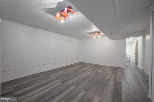 3 LAURIE WAY, Burlington, NJ 08016