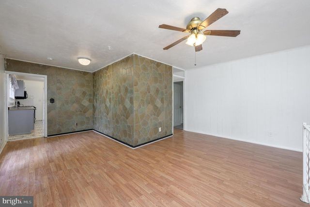 3 LAURIE WAY, Burlington, NJ 08016