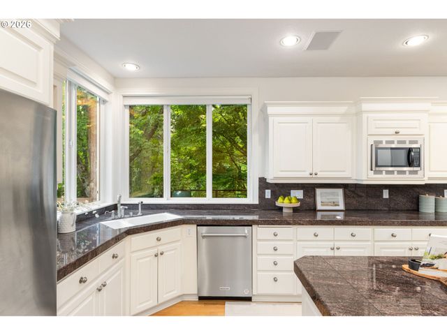 2848 Nw 126TH Ave, Portland, OR 97229