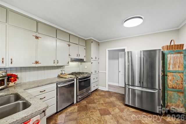 1206 South Point Road, Belmont, NC 28012
