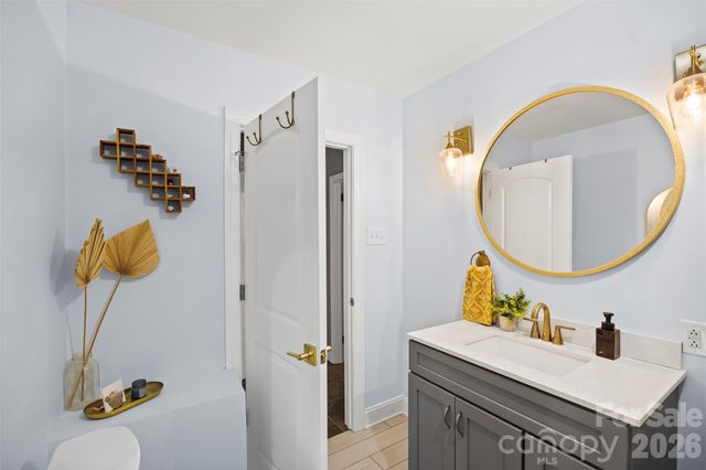 1206 South Point Road, Belmont, NC 28012