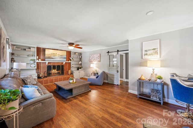 1206 South Point Road, Belmont, NC 28012