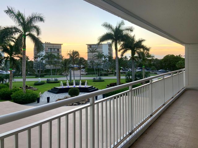 3546 S Ocean Boulevard 316, South Palm Beach, FL 33480